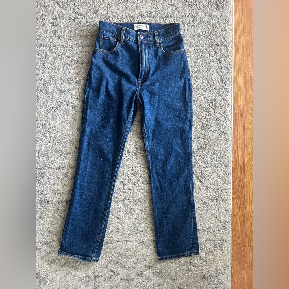 Abercrombie Ultra High Rise Ankle Straight Jeans
